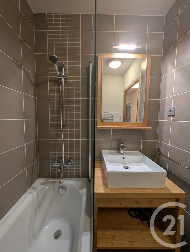 Afficher la photo en grand Appartement F3 à vendre - 3 pièces - 57.74 m2 - LES BELLEVILLE - 73 - RHONE-ALPES - Century 21 Atc