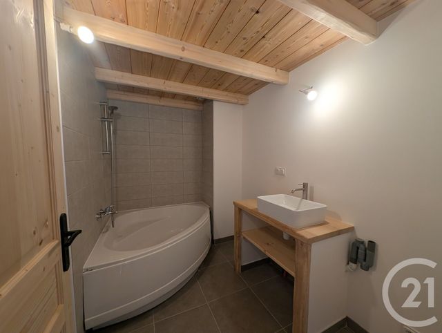 Appartement F3 à vendre - 3 pièces - 82.0 m2 - ESSERTS BLAY - 73 - RHONE-ALPES - Century 21 Atc